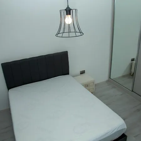 House With Balcony Apartamento