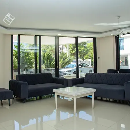 House With Balcony Апартаменты